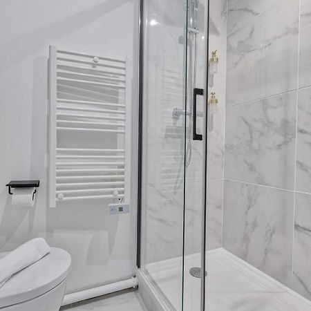 Appartement Renove Proche Arc Triomphe - 2P Paris Bagian luar foto