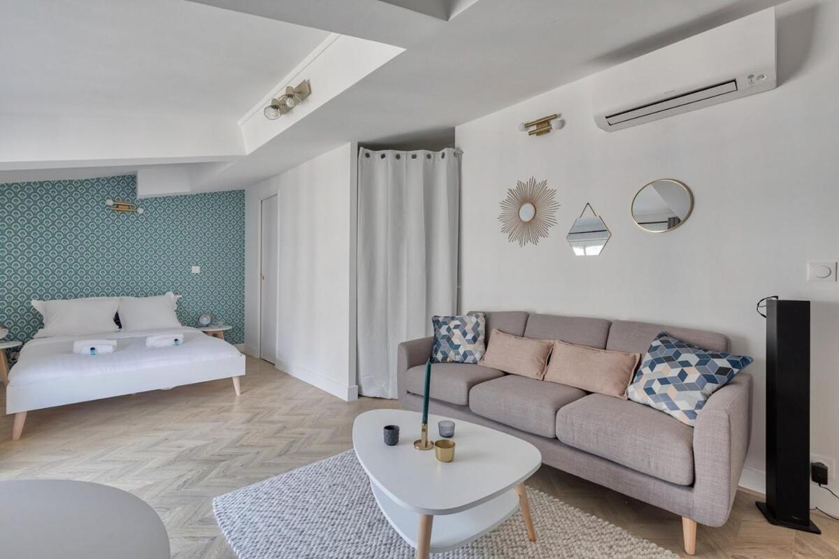 Appartement Renove Proche Arc Triomphe - 2P Paris Bagian luar foto